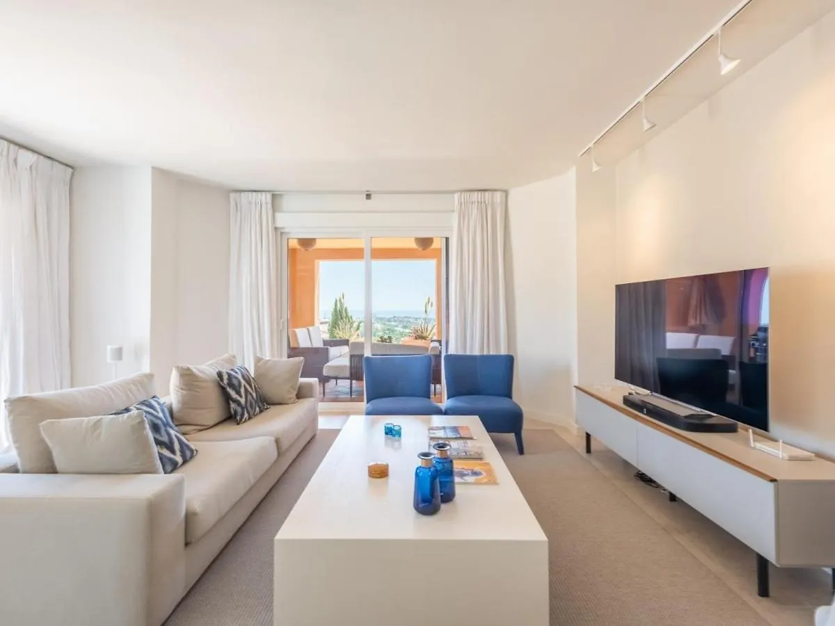 Los Belvederes A Spacious And Luxury Apartment Marbella