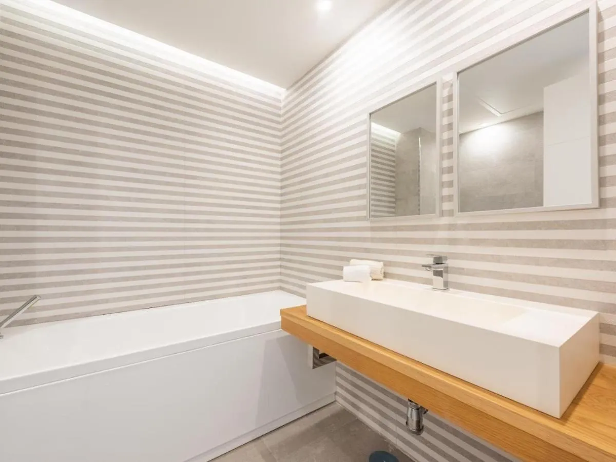 Los Belvederes A Spacious And Luxury Apartment Marbella