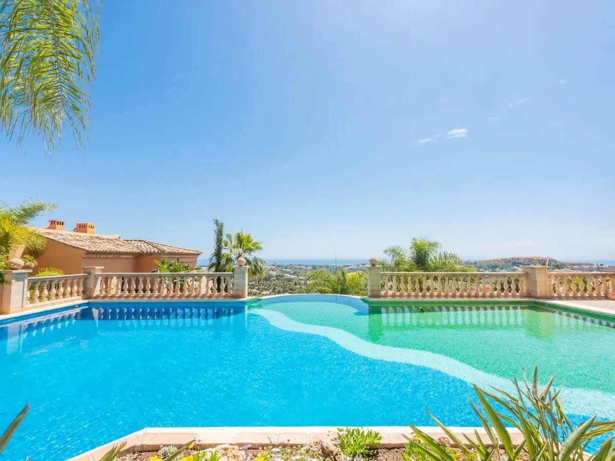 Los Belvederes A Spacious And Luxury Apartment Marbella Spain