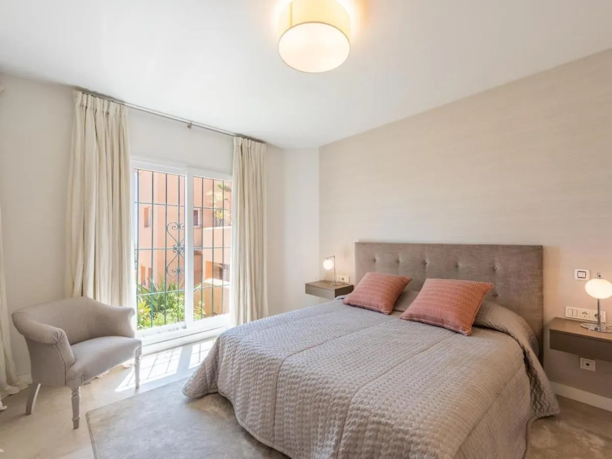 Los Belvederes A Spacious And Luxury Apartment Marbella Spain