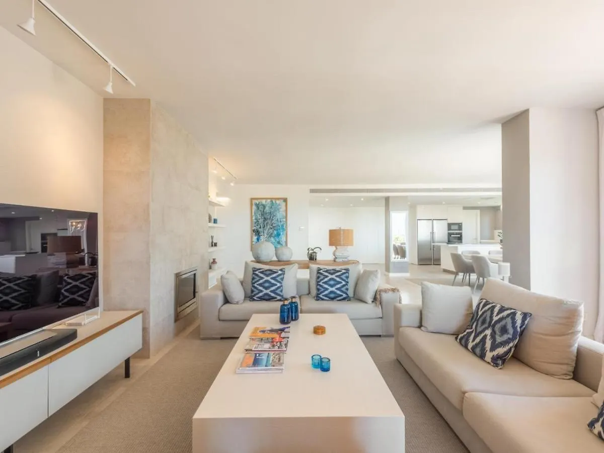 Los Belvederes A Spacious And Luxury Apartment Marbella Spain